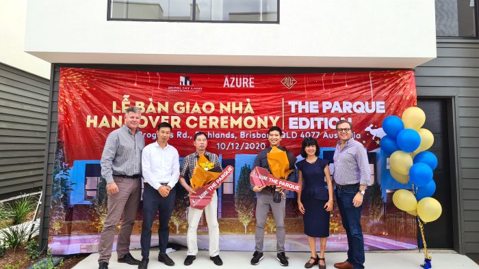 khách hàng Đông Tây Land nhận nhà Úc